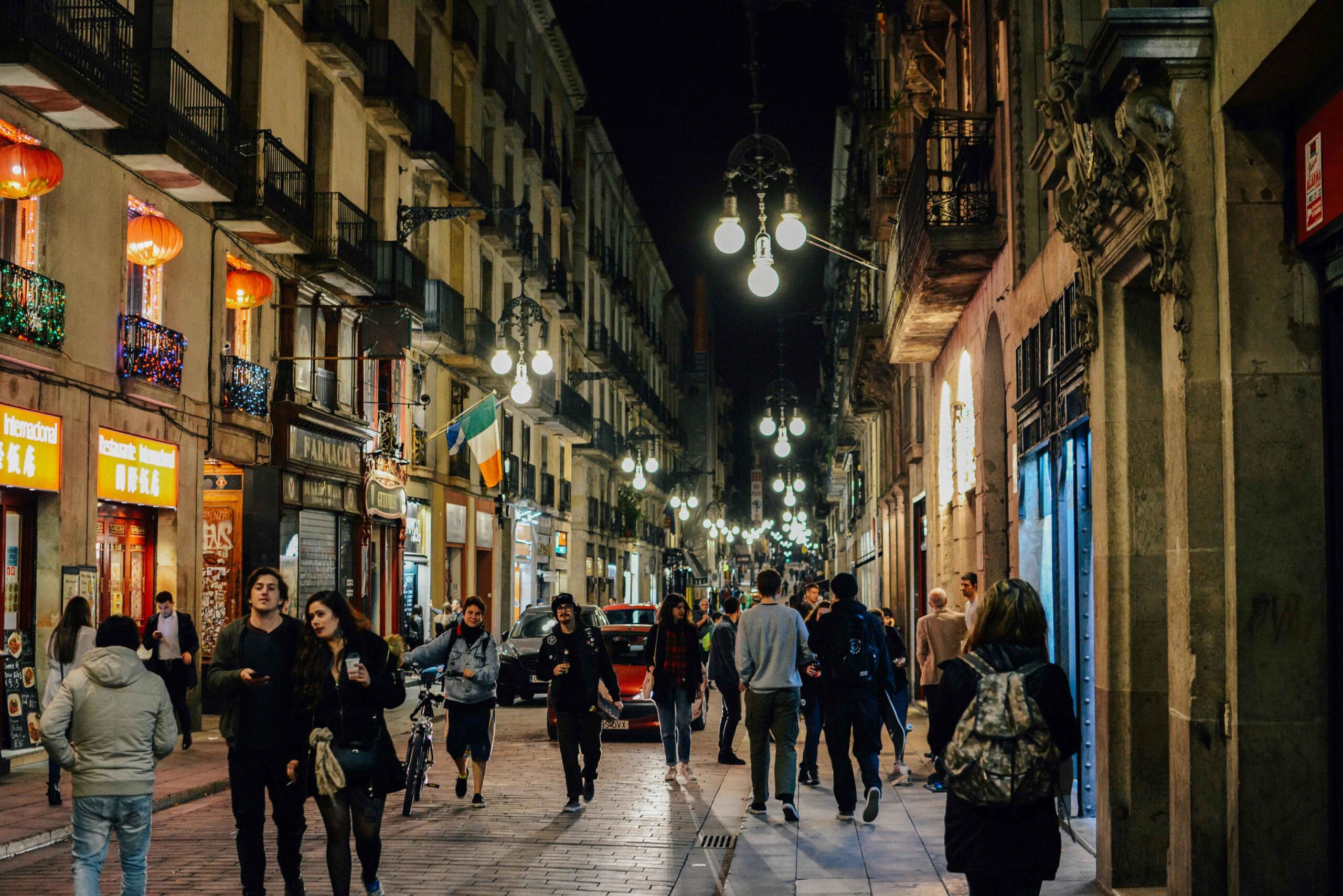 barcelona by night people on the streets